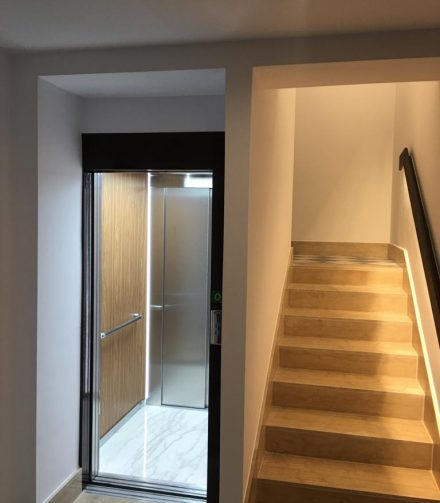 La instalación del ascensor en el Real Santuario de Aras concluye las obras de accesibilidad