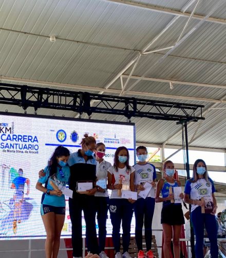 FATIMA OUHADDOU NAFIE Y ALBERTO CASAS GUZMAN, GANADORES DE LA IV CARRERA DE SUBIDA AL SANTUARIO DE ARAS
